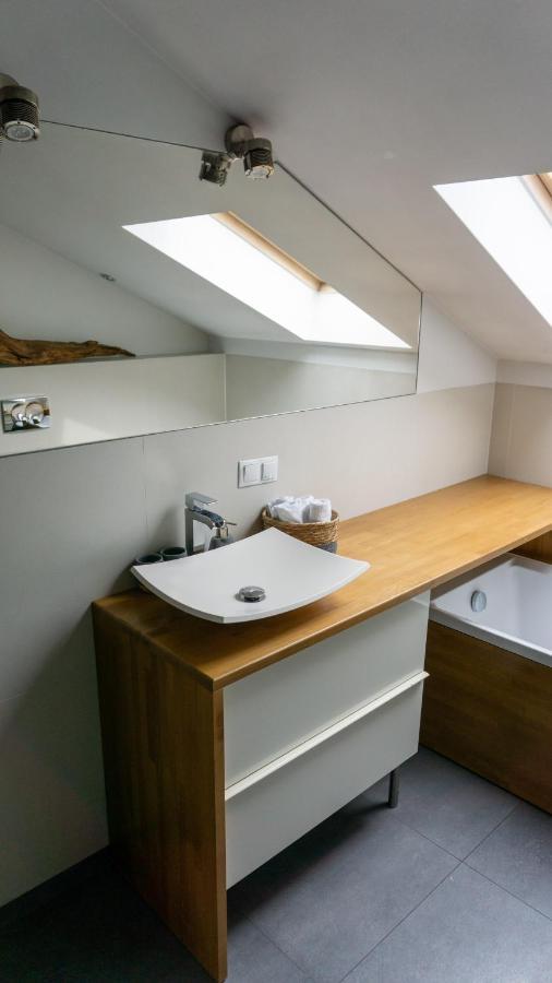 Loft W Centrum Gliwic Apartment Gliwice Bagian luar foto